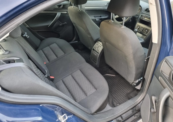 Skoda Octavia cena 23300 przebieg: 164000, rok produkcji 2012 z Stalowa Wola małe 106